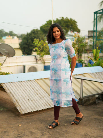 Aurelia Marble Kurthi