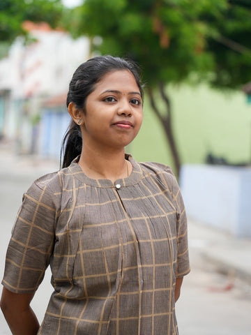 Mira Mocha Check Kurthi
