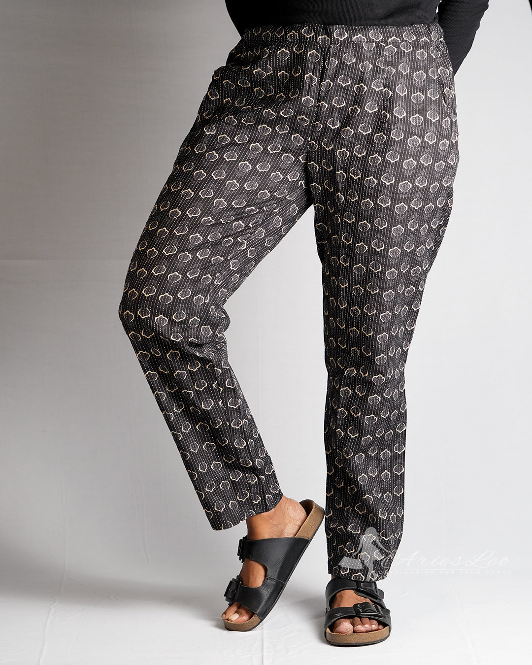KANTHA STRAIGHT PANTS-BLACK DESIGN