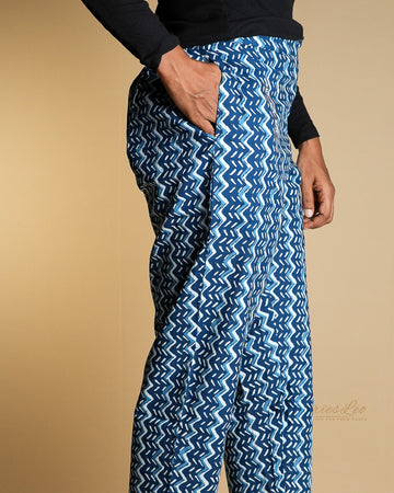 PRINTED STRAIGHT PANTS -BLUE