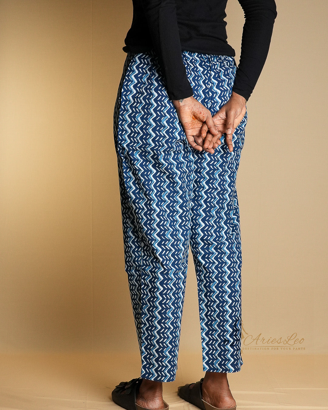 PRINTED STRAIGHT PANTS -BLUE